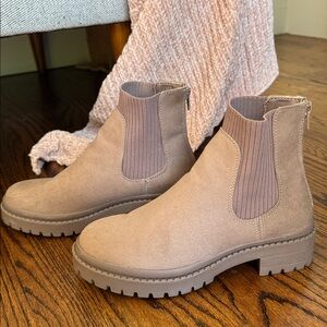 👢Steve Madden Sz 5 Big Girls Light Brown Ankle Boots OR for Women 6.5ish